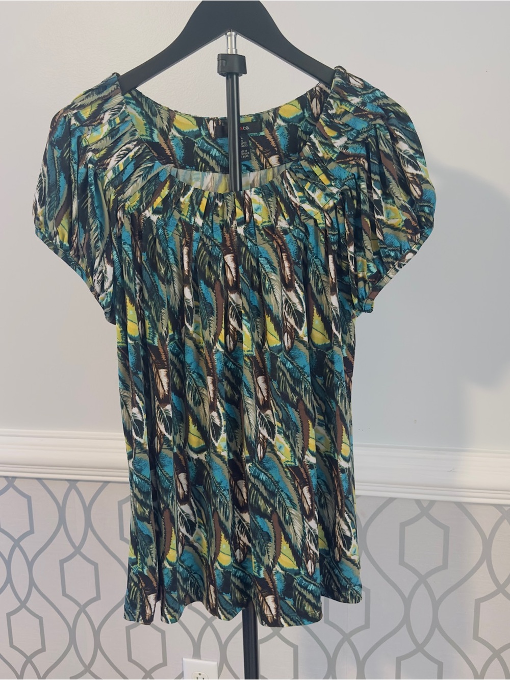 Style & CO Womans Puff Sleeve Bouse Top Green White Pleated Neckline XL Flowy